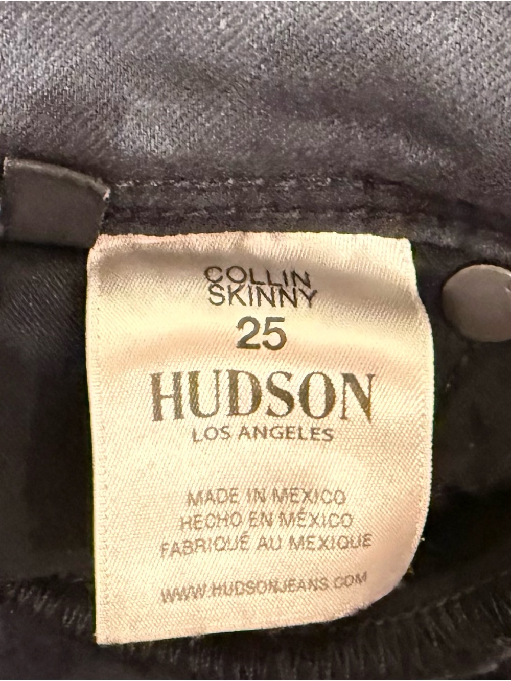 Hudson Women's Black Collin Skinny Jeans - FITS LIKE A 26 - Picture 8 of 8